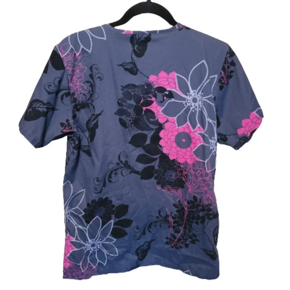 UA Scrubs Uniform Advantage  scrub top - Picture 2 of 5